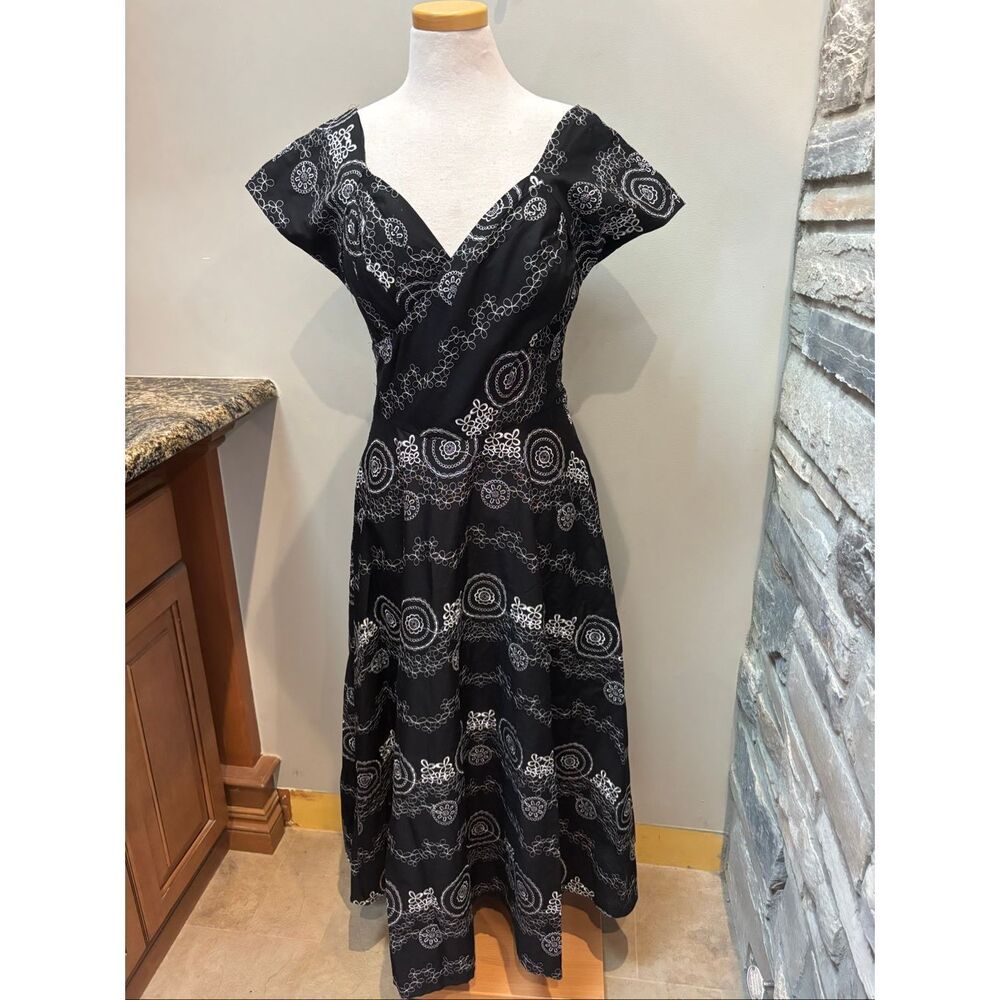 Handmade Black & White Patterned Dress size Medium - Picture 2 of 8